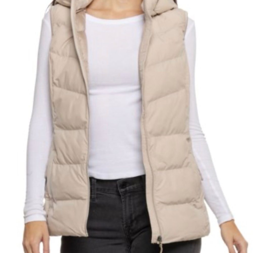 NWOT 32 Degrees Hooded Cloud Fill Vest